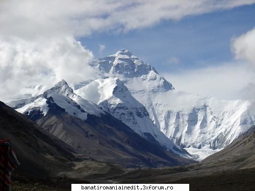 2. asia - everest 8850 m, escaladat prima data in anul 1953 asia